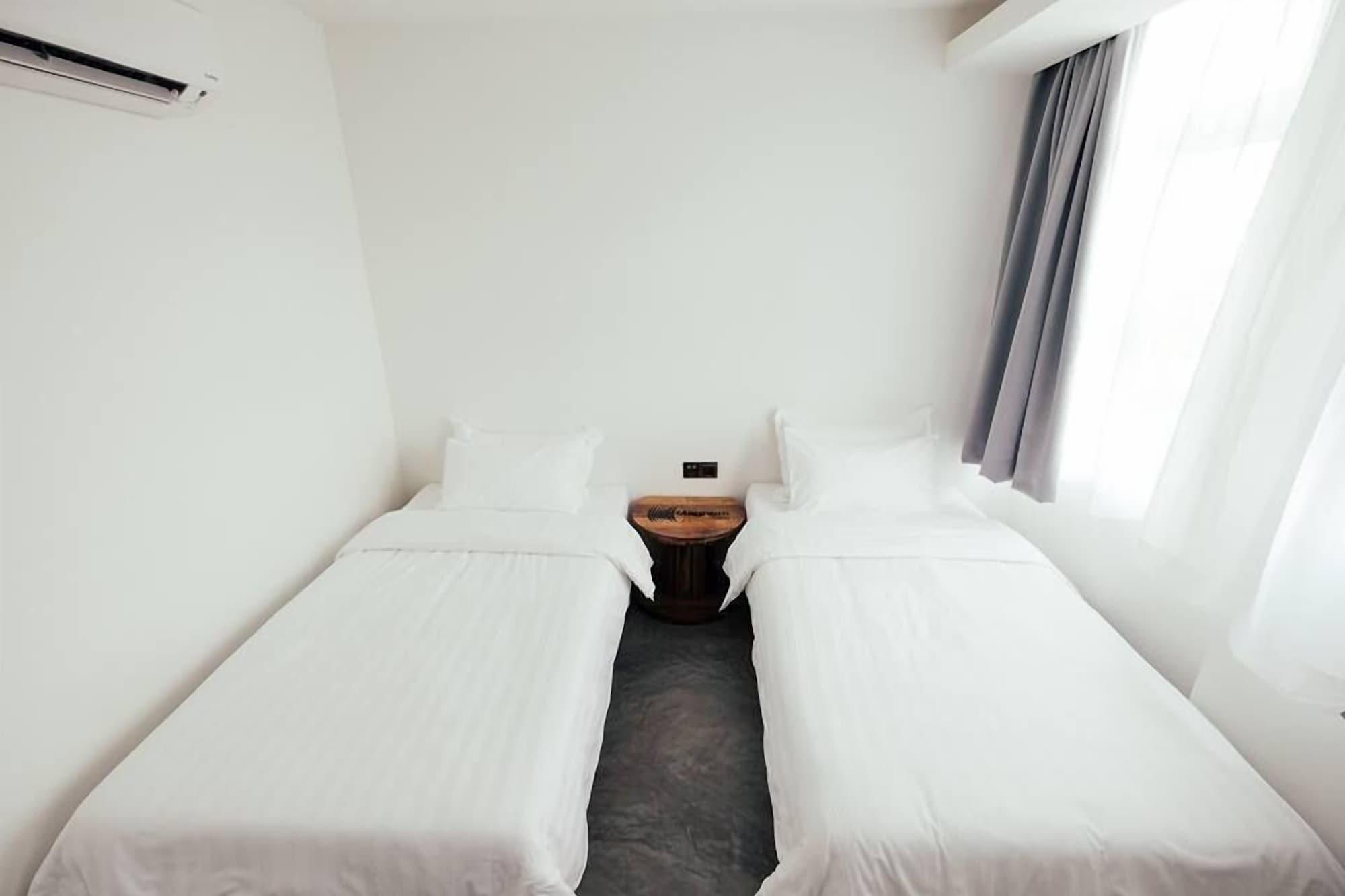 White Loft Hotel Malacca Esterno foto