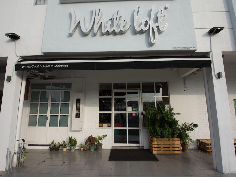 White Loft Hotel Malacca Esterno foto