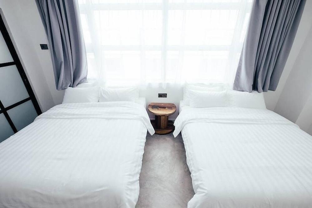 White Loft Hotel Malacca Esterno foto
