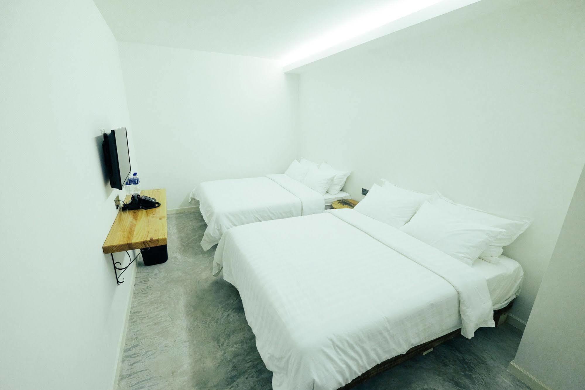 White Loft Hotel Malacca Esterno foto