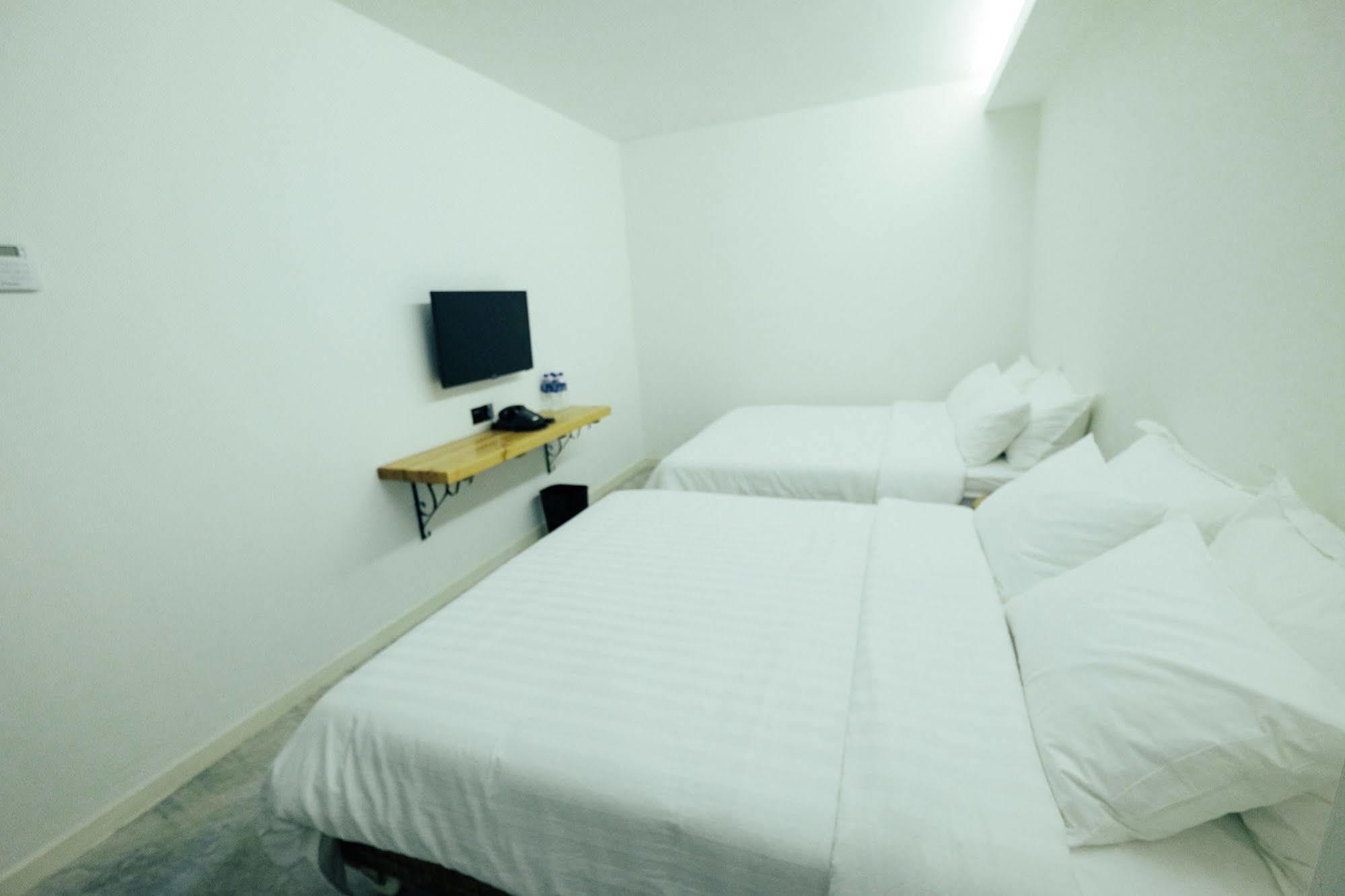 White Loft Hotel Malacca Esterno foto