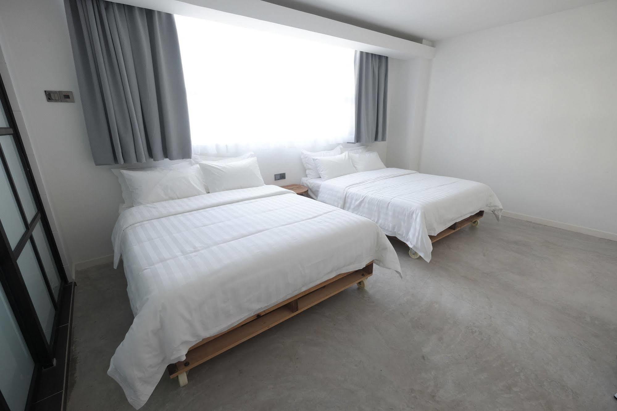 White Loft Hotel Malacca Esterno foto