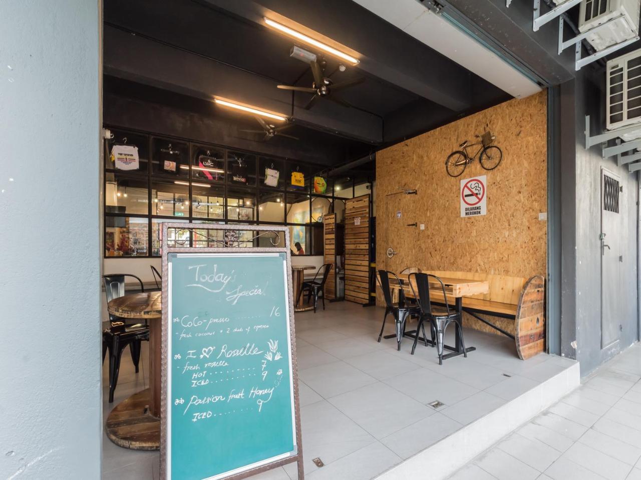 White Loft Hotel Malacca Esterno foto