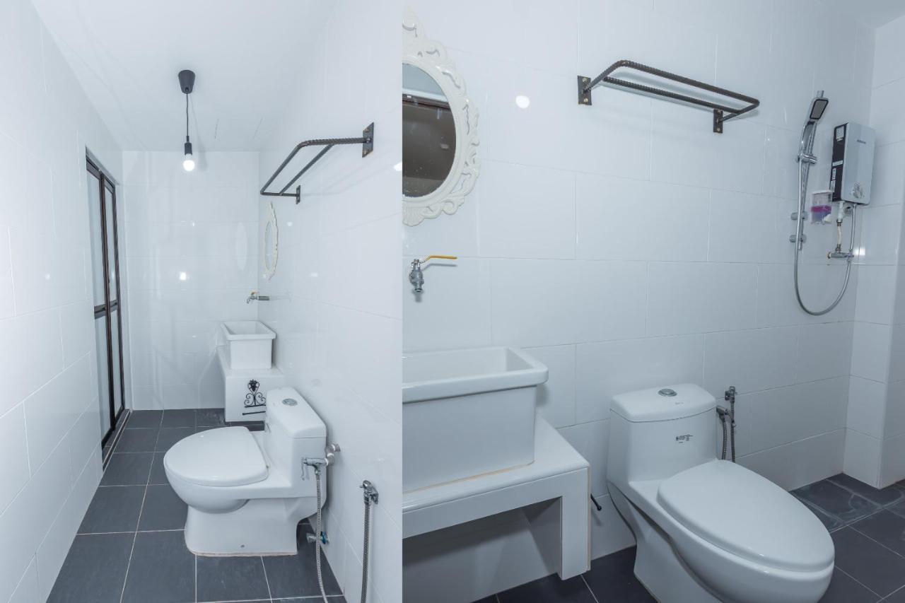 White Loft Hotel Malacca Esterno foto