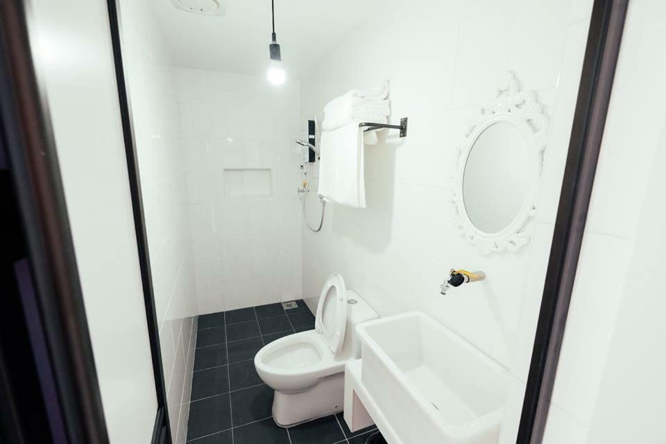 White Loft Hotel Malacca Esterno foto
