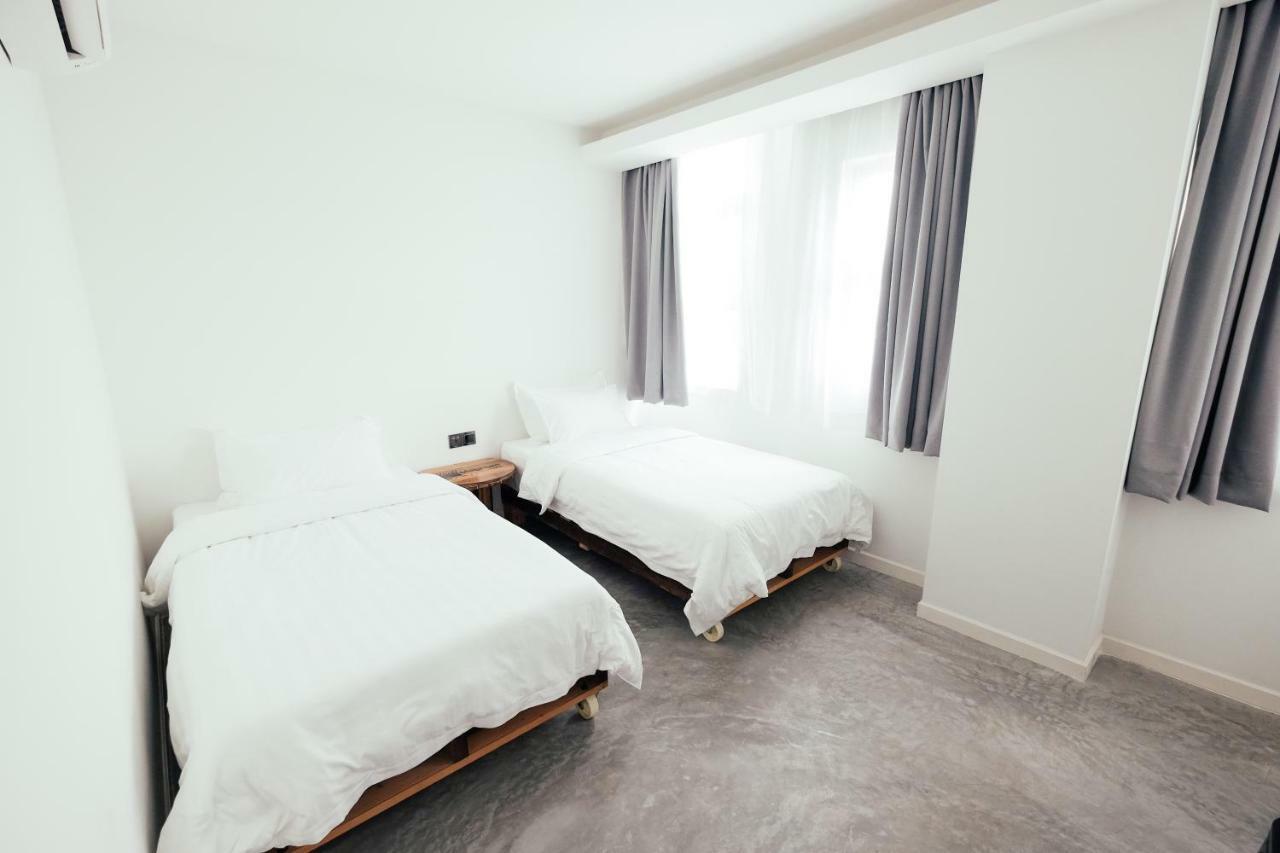 White Loft Hotel Malacca Esterno foto