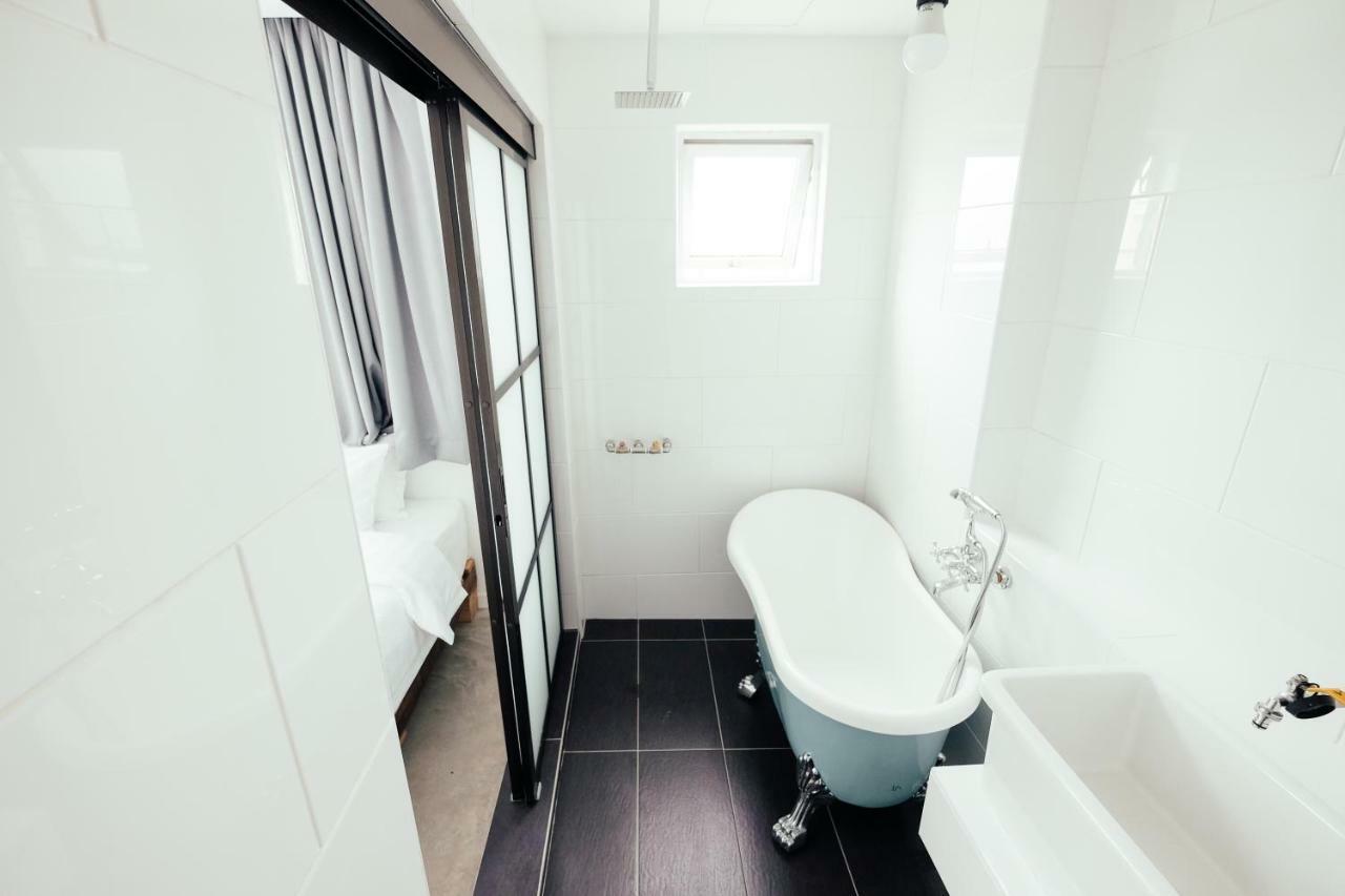 White Loft Hotel Malacca Esterno foto