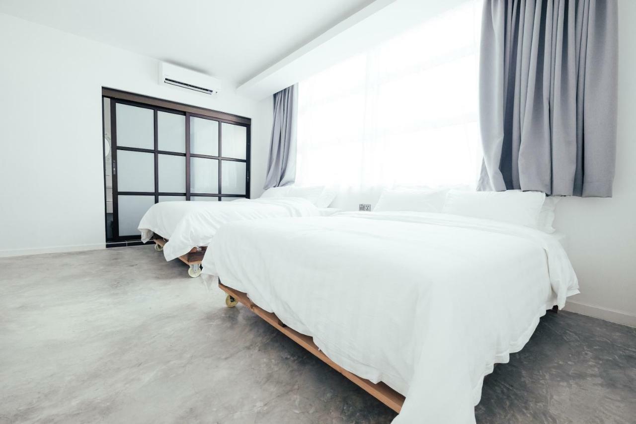 White Loft Hotel Malacca Esterno foto