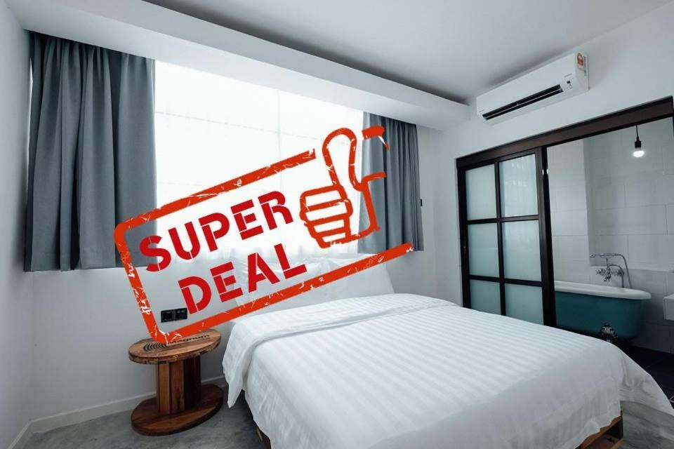 White Loft Hotel Malacca Esterno foto